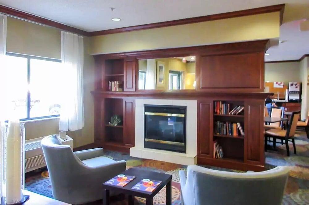 Comfort Inn & Suites Middletown - Franklin Екстериор снимка