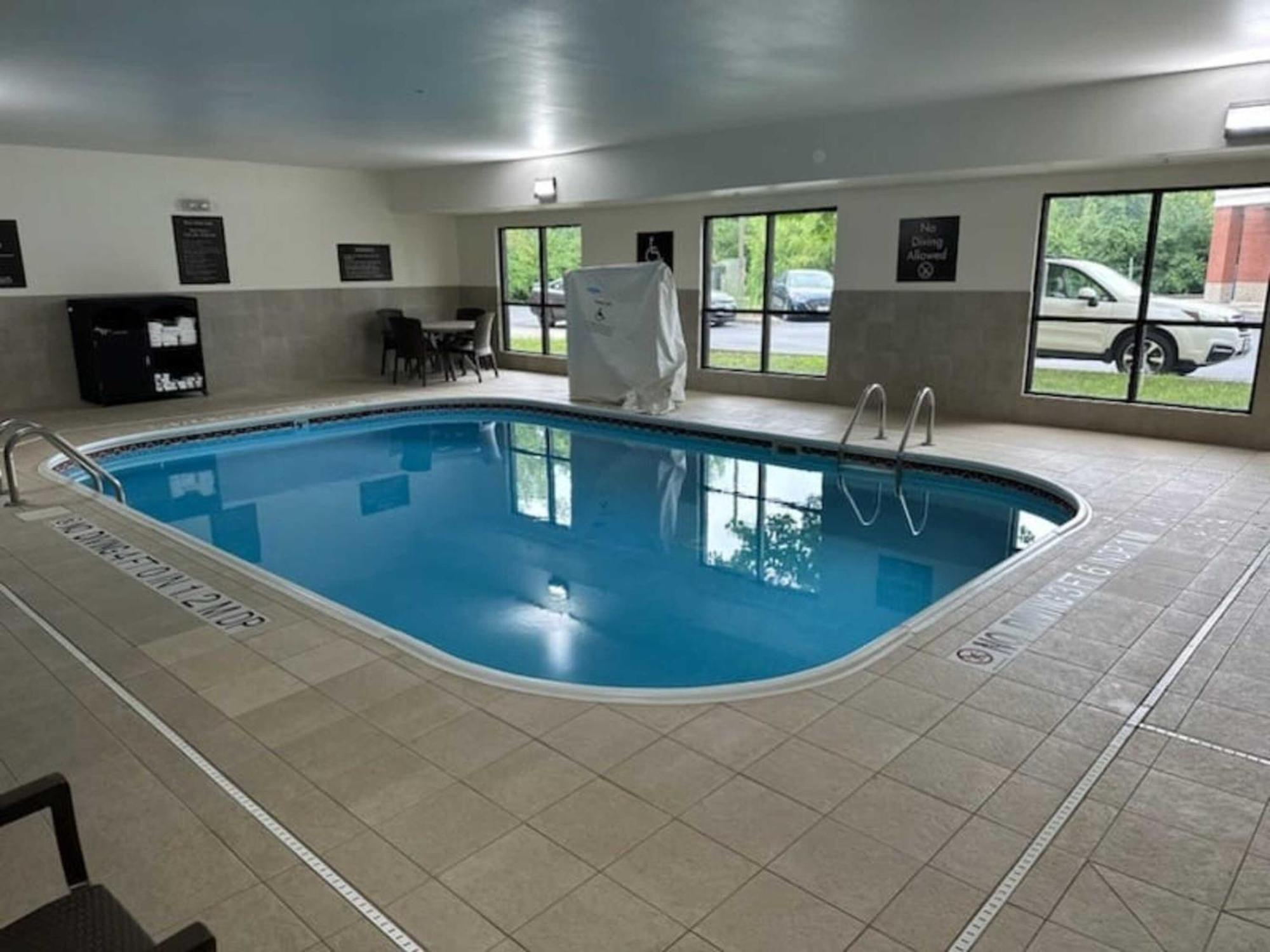 Comfort Inn & Suites Middletown - Franklin Екстериор снимка