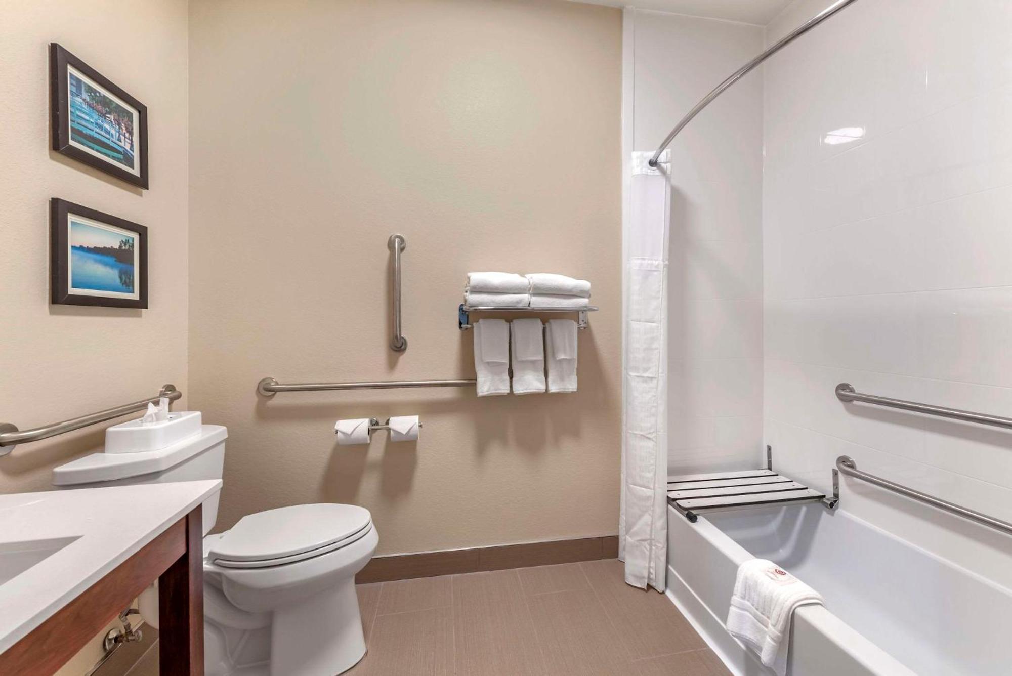 Comfort Inn & Suites Middletown - Franklin Екстериор снимка