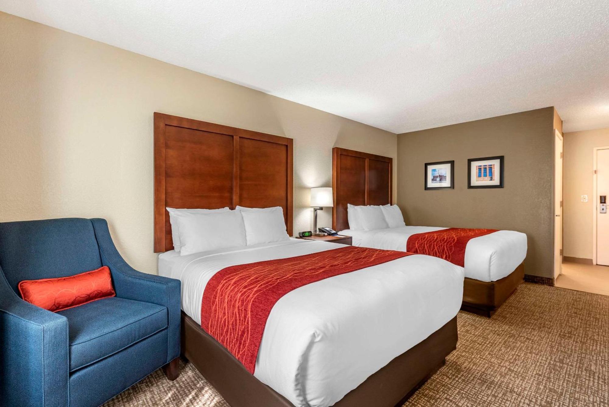 Comfort Inn & Suites Middletown - Franklin Екстериор снимка